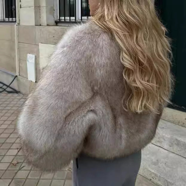 Damen Kuschelige und elegante Kunstfelljacke EB