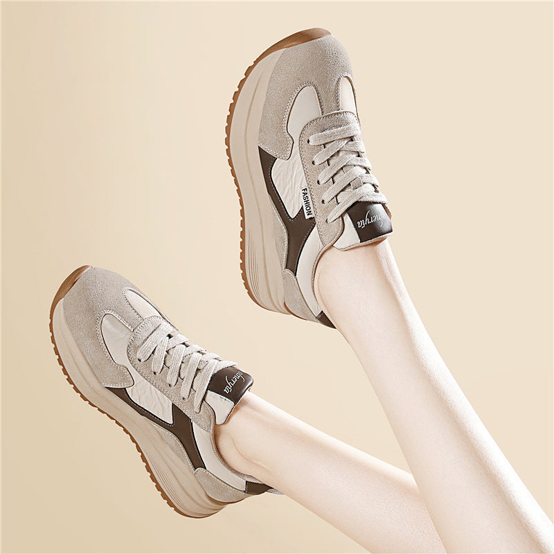 Damen Sportliche Sneaker mit dämpfender Laufsohle und atmungsaktiver Oberfläche EB