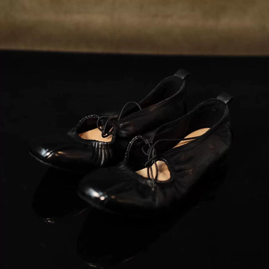 Damen Ballerina-Schuhe mit verspieltem Schnürdesign und bequemer Innensohle EB