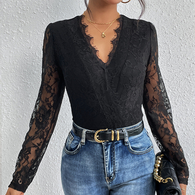 Damen Body mit romantischer Spitze und tiefem V-Ausschnitt EB
