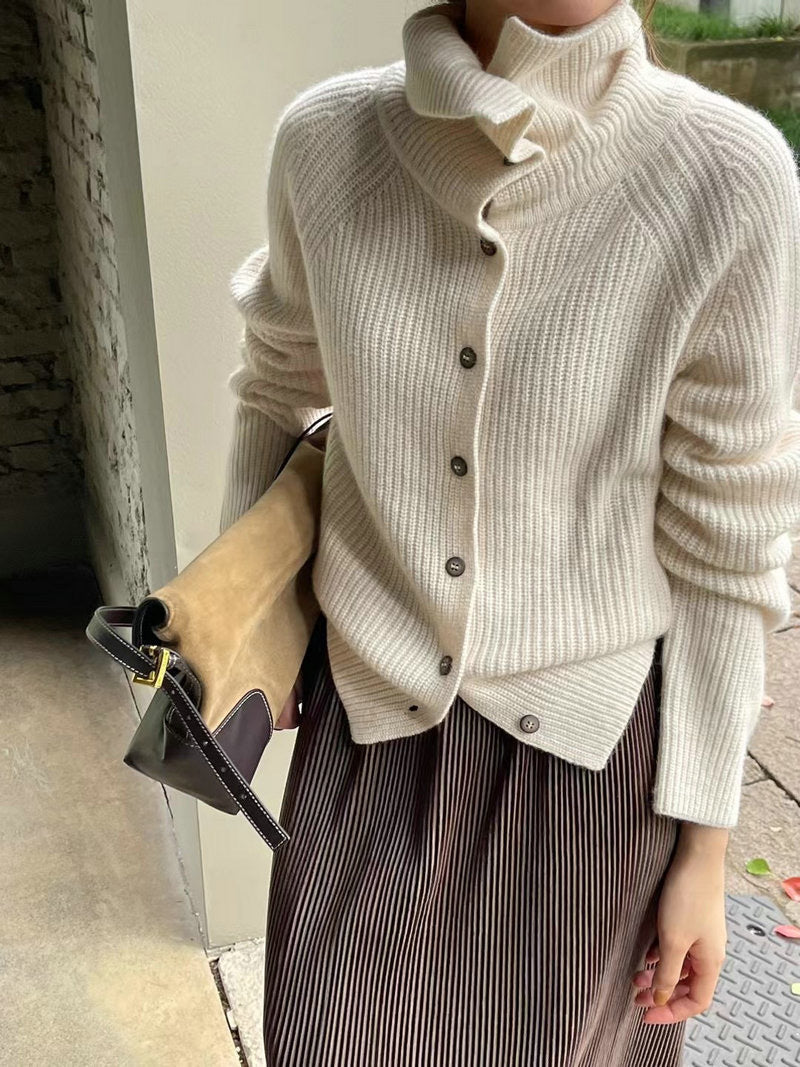 Damen Strickjacke mit hohem Kragen und Knopfverschluss EB