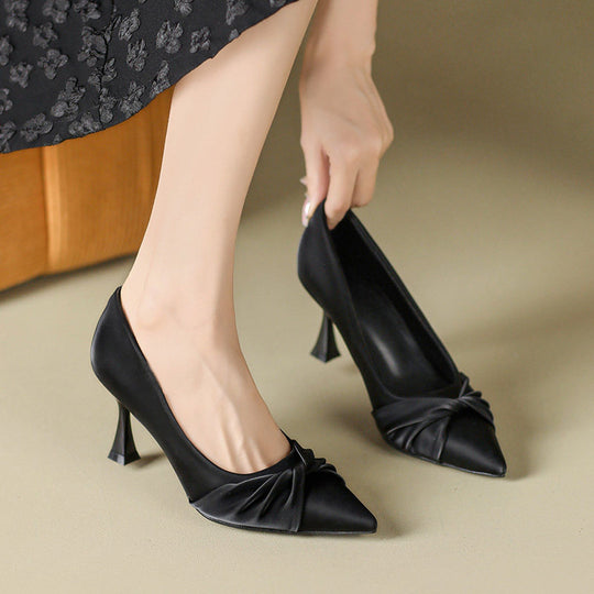 Damen Elegante Pumps mit dekorativem Knoten-Design EB