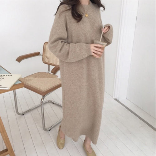 Damen gestricktes Oversized Kleid aus hochwertiger Wolle EB