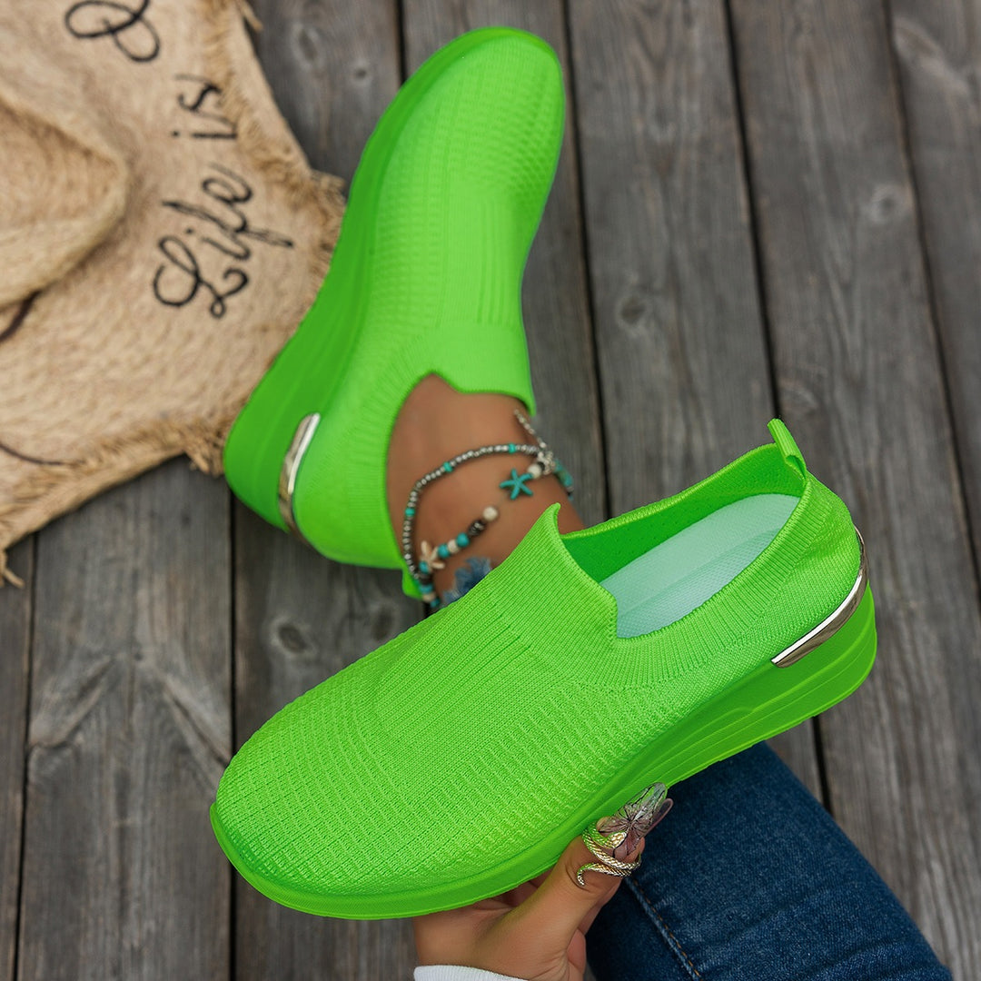 Damen Sportliche Slip-On Sneakers mit elegantem Stretch-Obermaterial EB