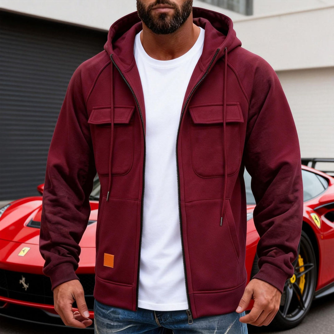 Herren nan Kapuzenjacke mit durchgehendem Reißverschluss, Brustklappen und moderner Slim‑Fit-Silhouette EB