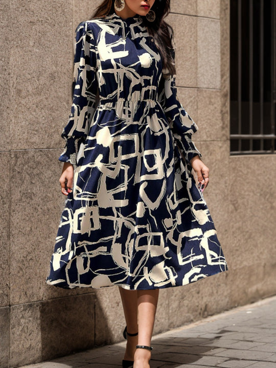 Damen Langarm Kleid mit modernem Grafikdesign EB