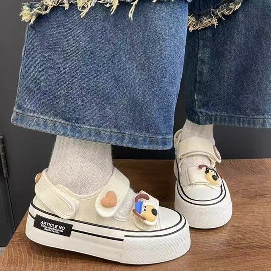 Damen Spielend inspirierte Sneakers mit strapazierfähigem Obermaterial und praktischem Klettverschluss EB