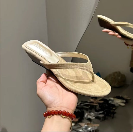 Damen elegante Zehentrenner-Pantoletten mit komfortabler Absatzhöhe und modischem Design EB