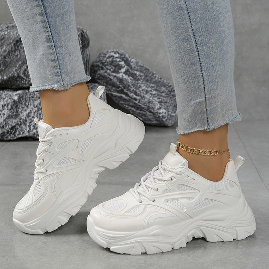 Damen Sportliche Sneakers mit ergonomischem Design und atmungsaktiver Oberflächenstruktur EB
