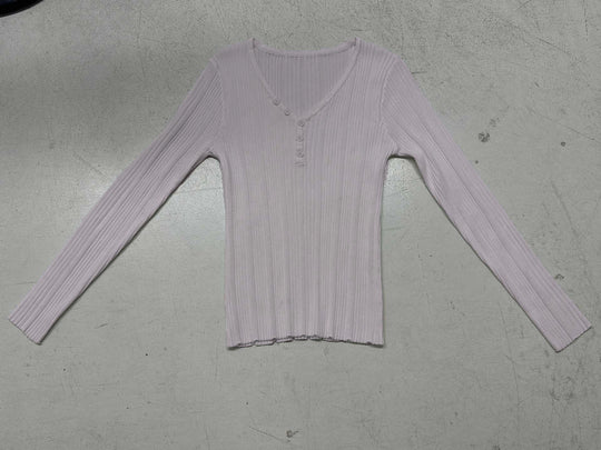Damen nan feinstrukturierter Rippstrick-Longsleeve mit V-Ausschnitt, Henley-Knopfleiste und taillierter Passform EB