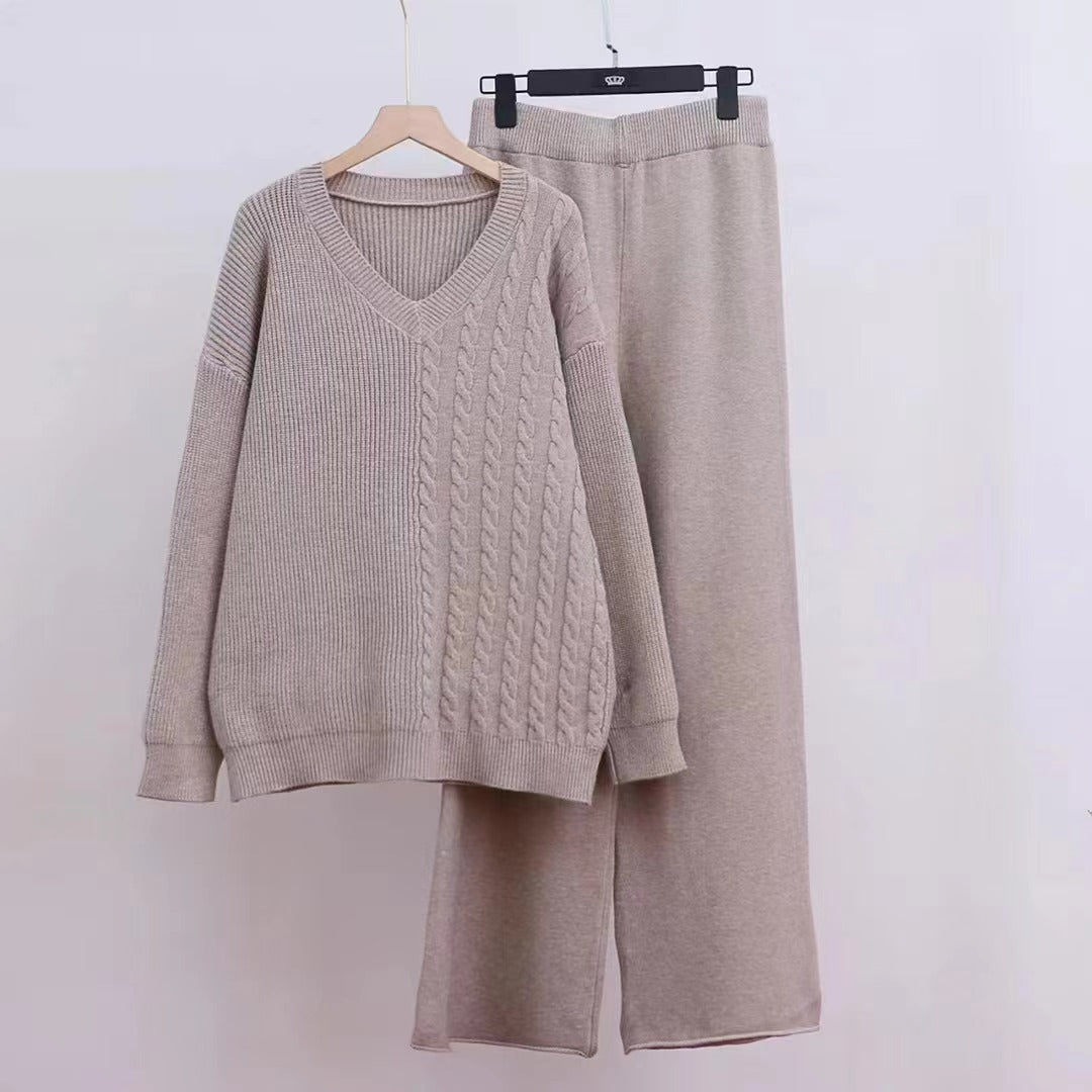 Damen Kuscheliges Strickensemble mit V-Ausschnitt und weitem Bein EB