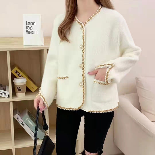 Damen Elegante Strickjacke mit dekorativen Perlenknöpfen und feiner Struktur EB