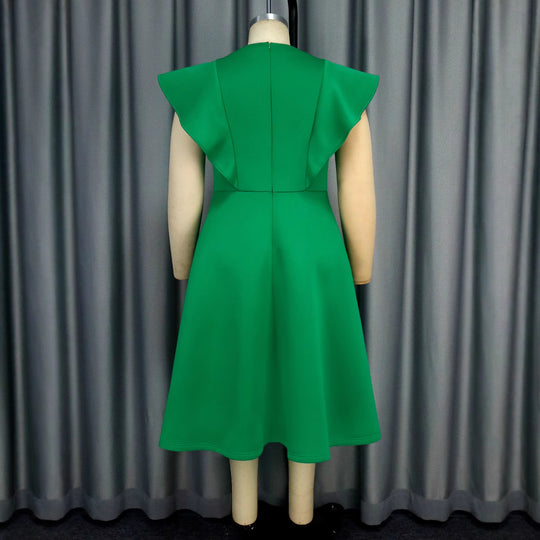 Damen Kleid mit extravagantem Kragen und edlen Details EB