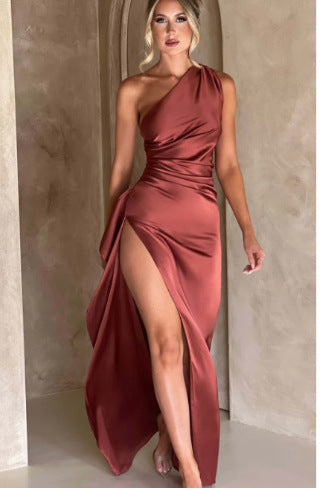 Damen elegantes asymmetrisches Maxikleid mit hochgeschlitztem Saum und fließendem Material EB