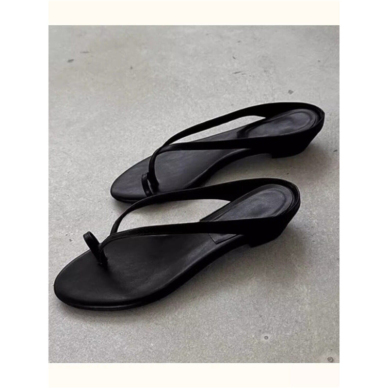 Damen elegante Zehentrenner mit raffinierten Riemen EB