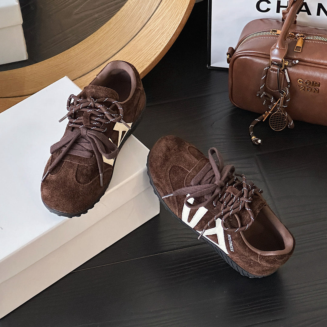 Damen Sportliche Sneakers mit atmungsaktiver Obermaterialkombination und rutschfester Laufsohle EB