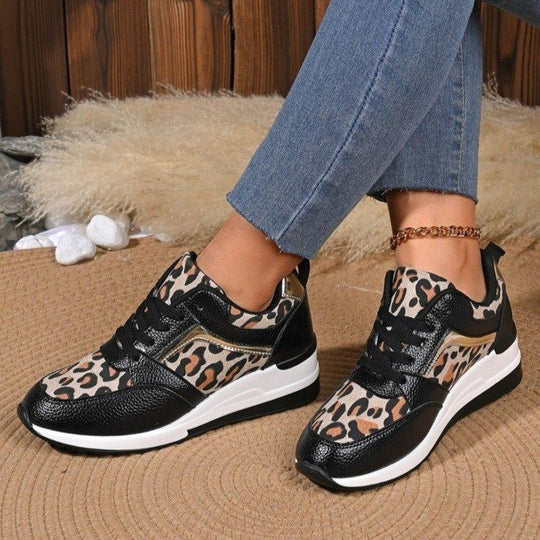 Damen  stilvolle Plateau-Sneaker mit Leopardenmuster, gepolsterter Komfortinnensohle und glänzenden Einsätzen EB