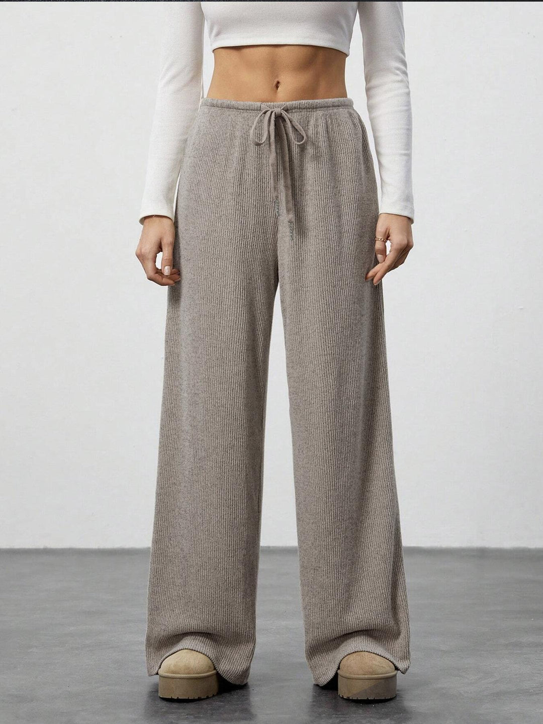 Damen Weit geschnittene Relax-Hose aus elastischem Strickmaterial mit Kordelzug EB