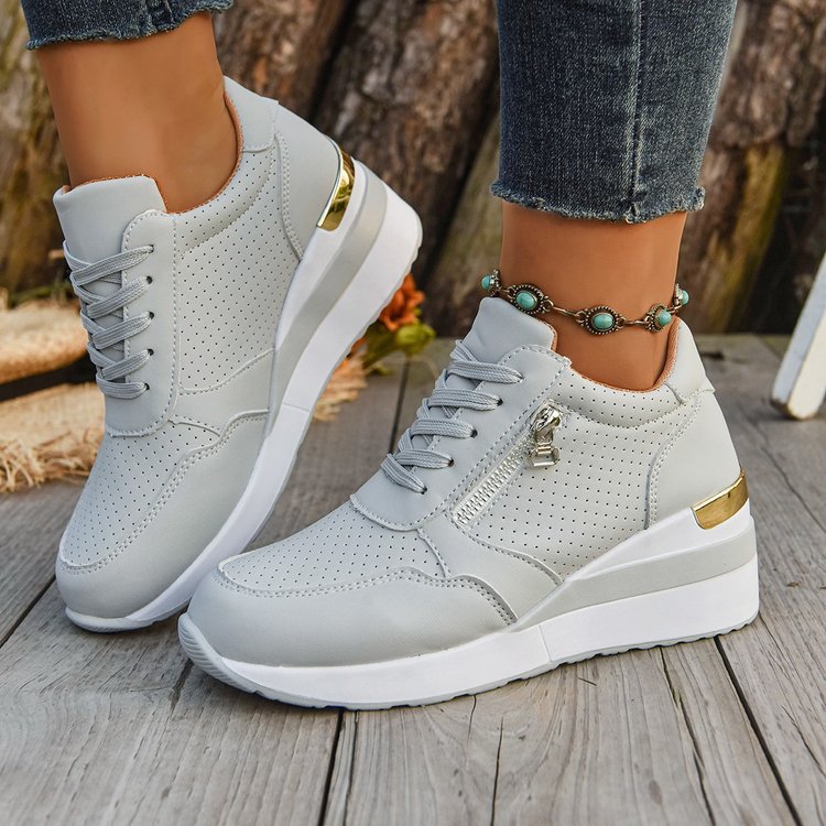 Damen Keil-Sneaker mit seitlichem Reißverschluss, perforiertem Obermaterial und ergonomischem Plateau-Fußbett EB