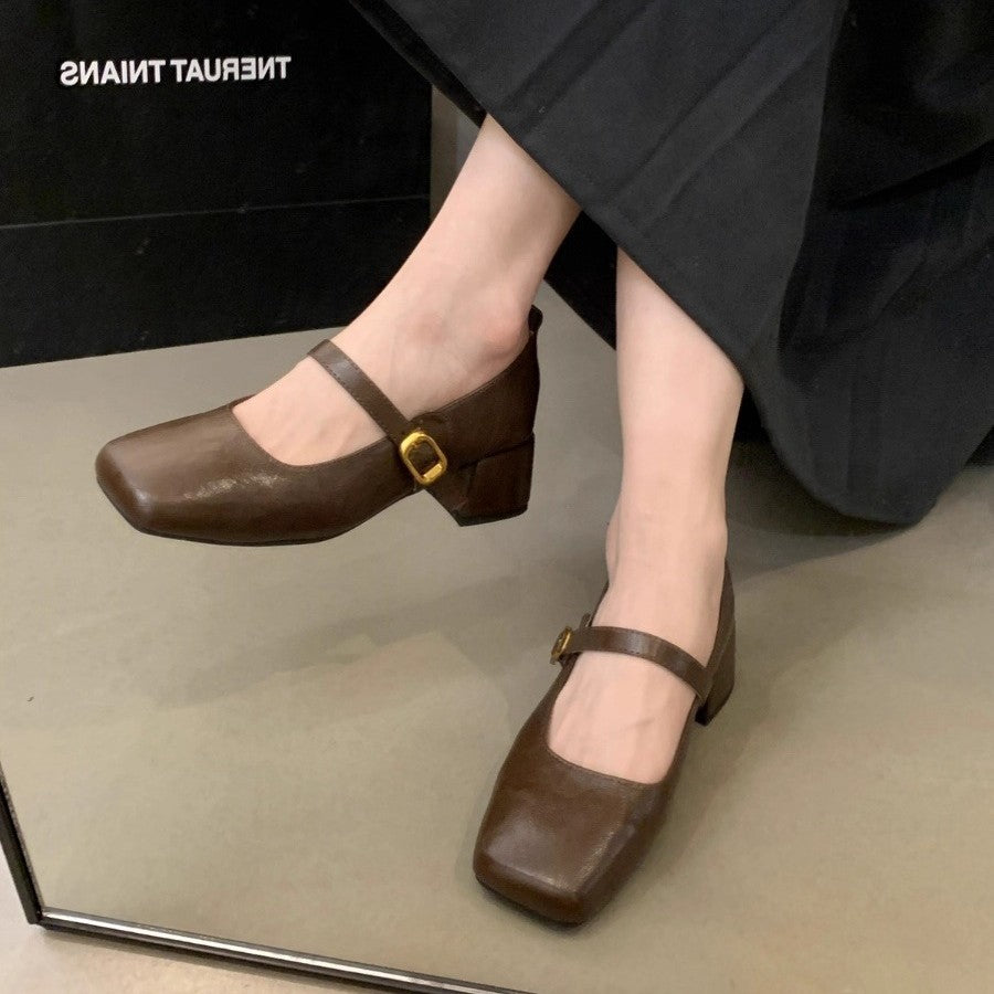 Damen Ballerinas mit modischem Riemchen und komfortablem Fußbett EB