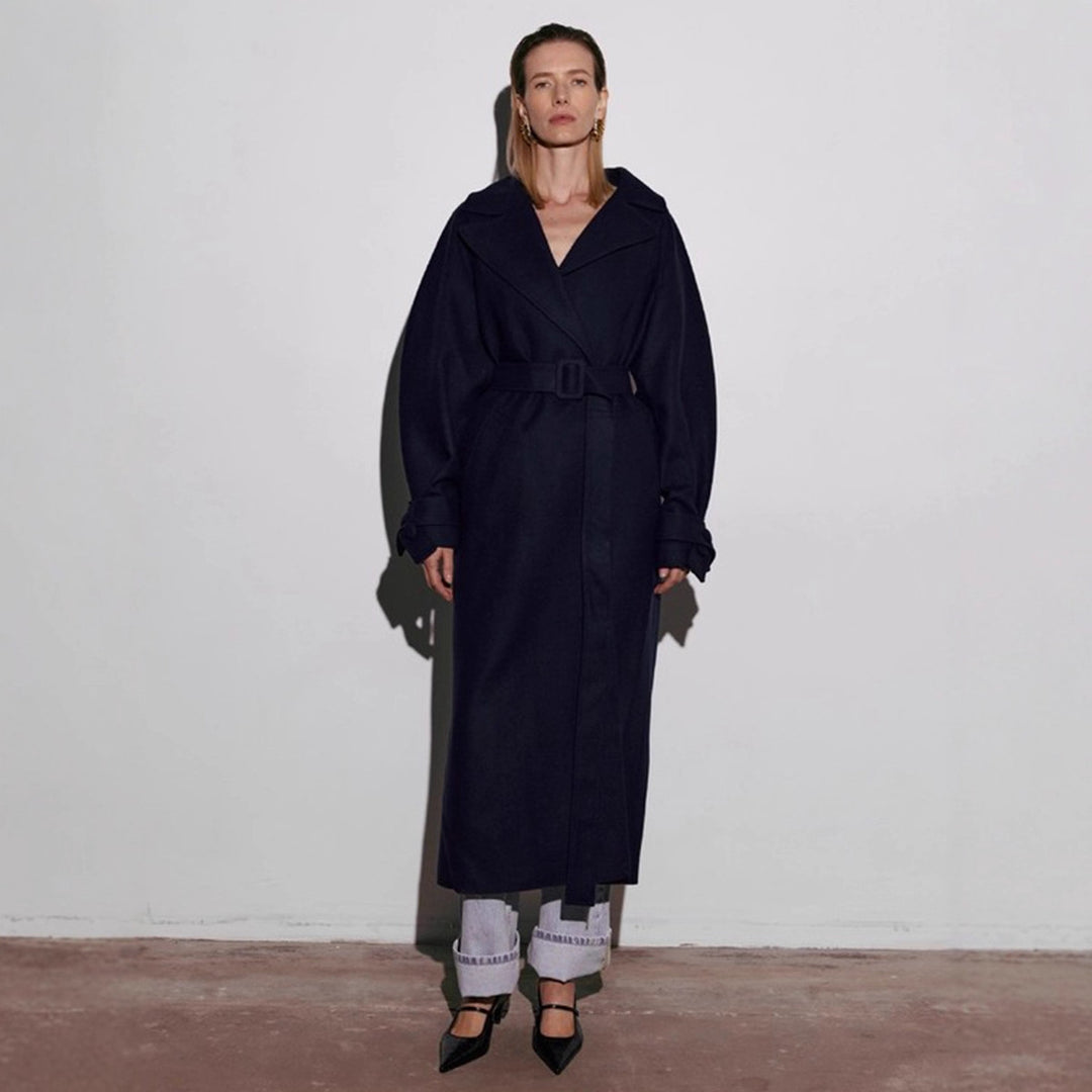 Damen Eleganter, taillierter Wollmantel mit Gürtel EB