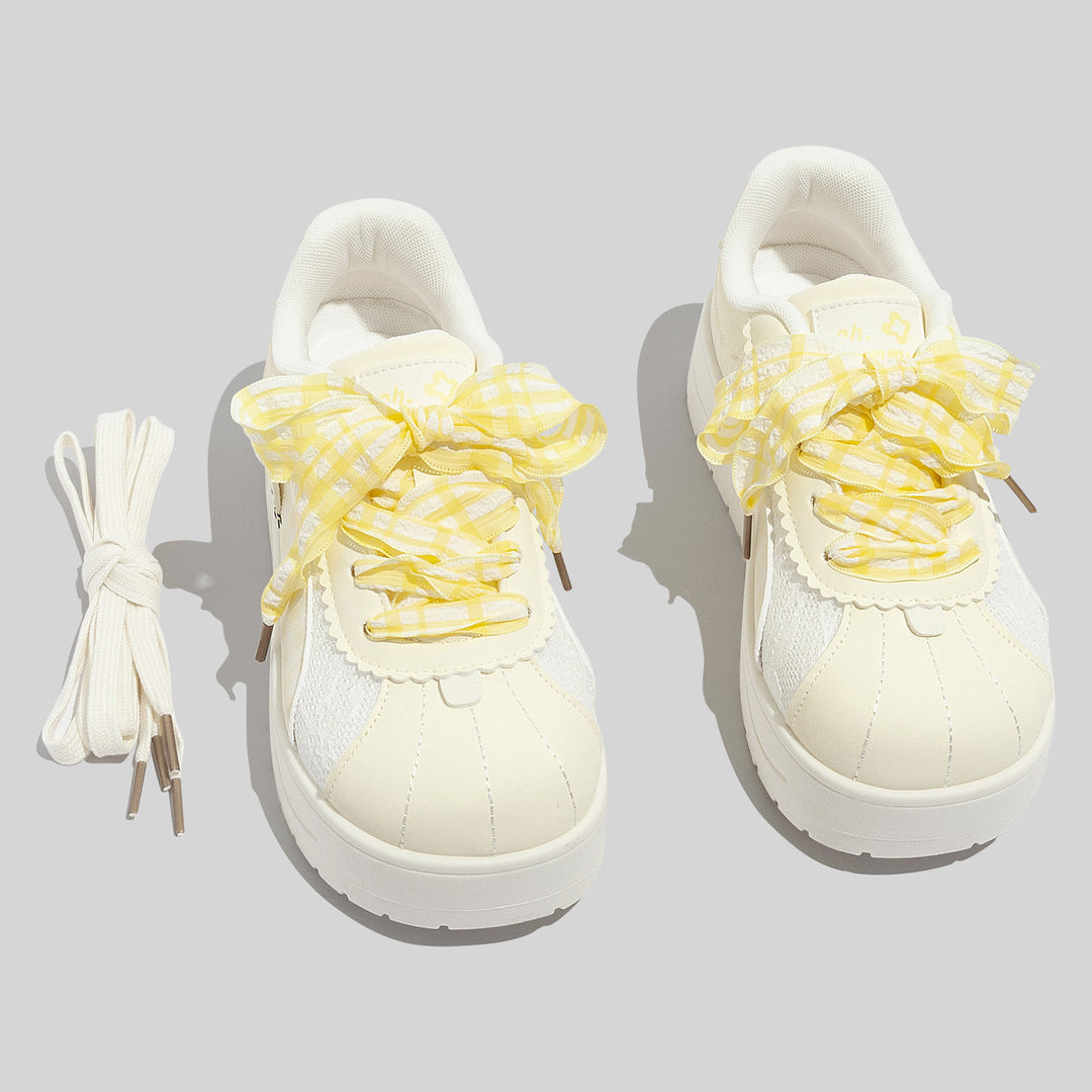 Damen Sneakers mit niedlichem Karo-Muster und verspielten Rüschen von EB