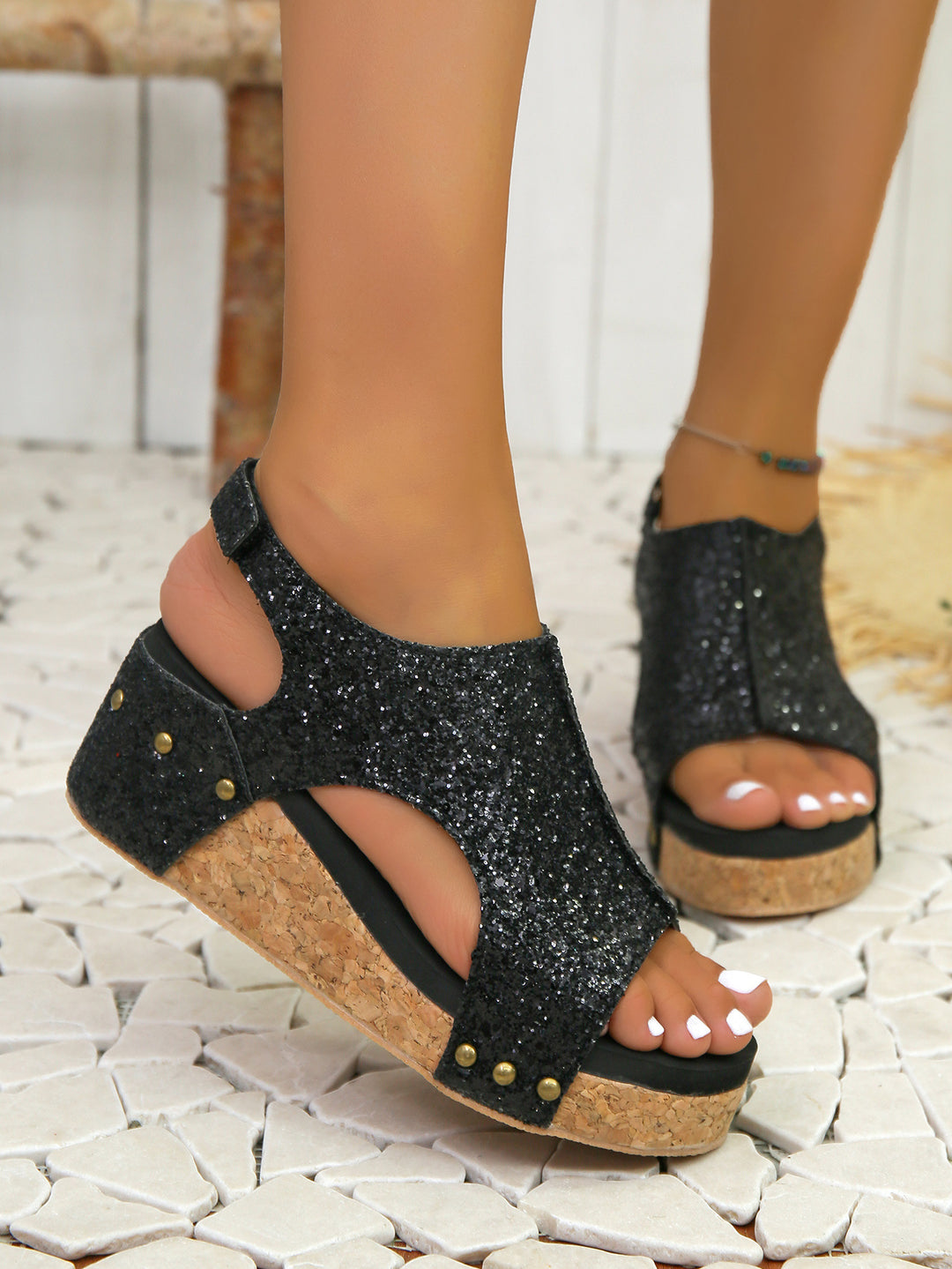 Damen Wedge-Sandalen mit glitzerndem Obermaterial und komfortablem Fußbett EB
