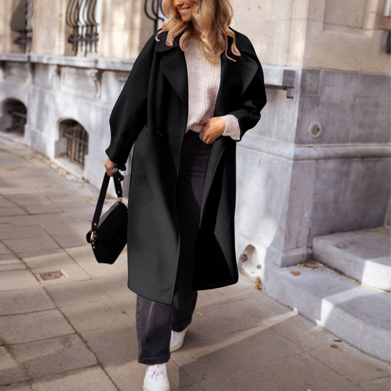 Damen Oversize-Mantel mit weitem Revers, überschnittener Schulter und verdeckter Knopfleiste EB