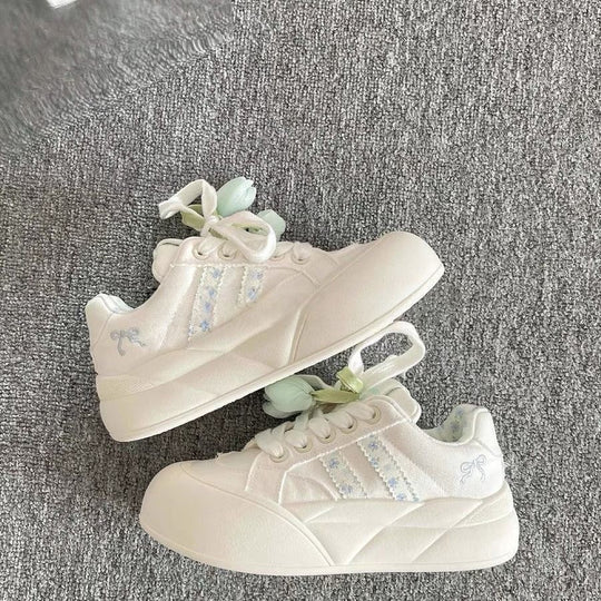 Damen Sneakers mit elegantem Rüschen-Design und gepolsterter Sohle EB