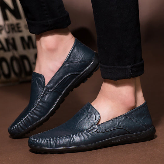 Herren Lederloafer im Mokassin-Stil mit handgenähter Ziernaht, elastischen Seiteneinsätzen und rutschfester Gummilaufsohle EB