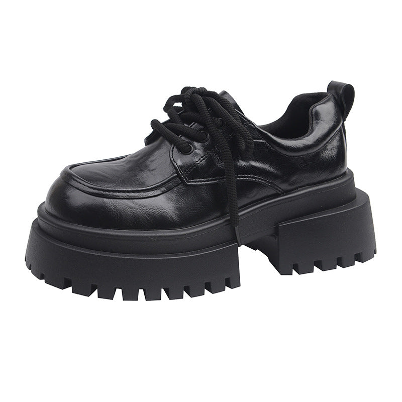 Damen Plattform Schnürschuhe mit robustem Profil und glänzendem Obermaterial EB