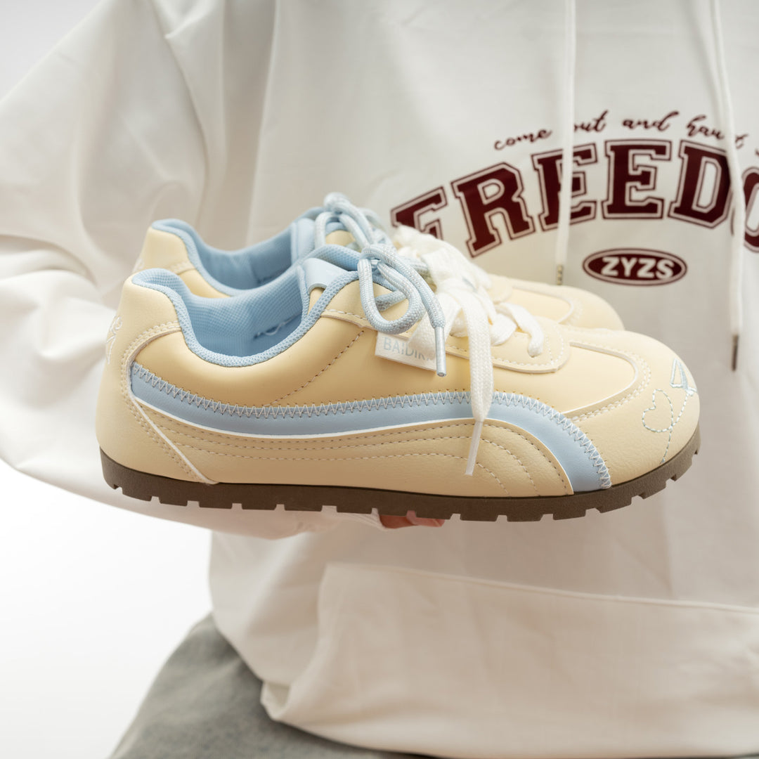 Damen Sneakers mit atmungsaktiven Eigenschaften und rutschfester Sohle EB