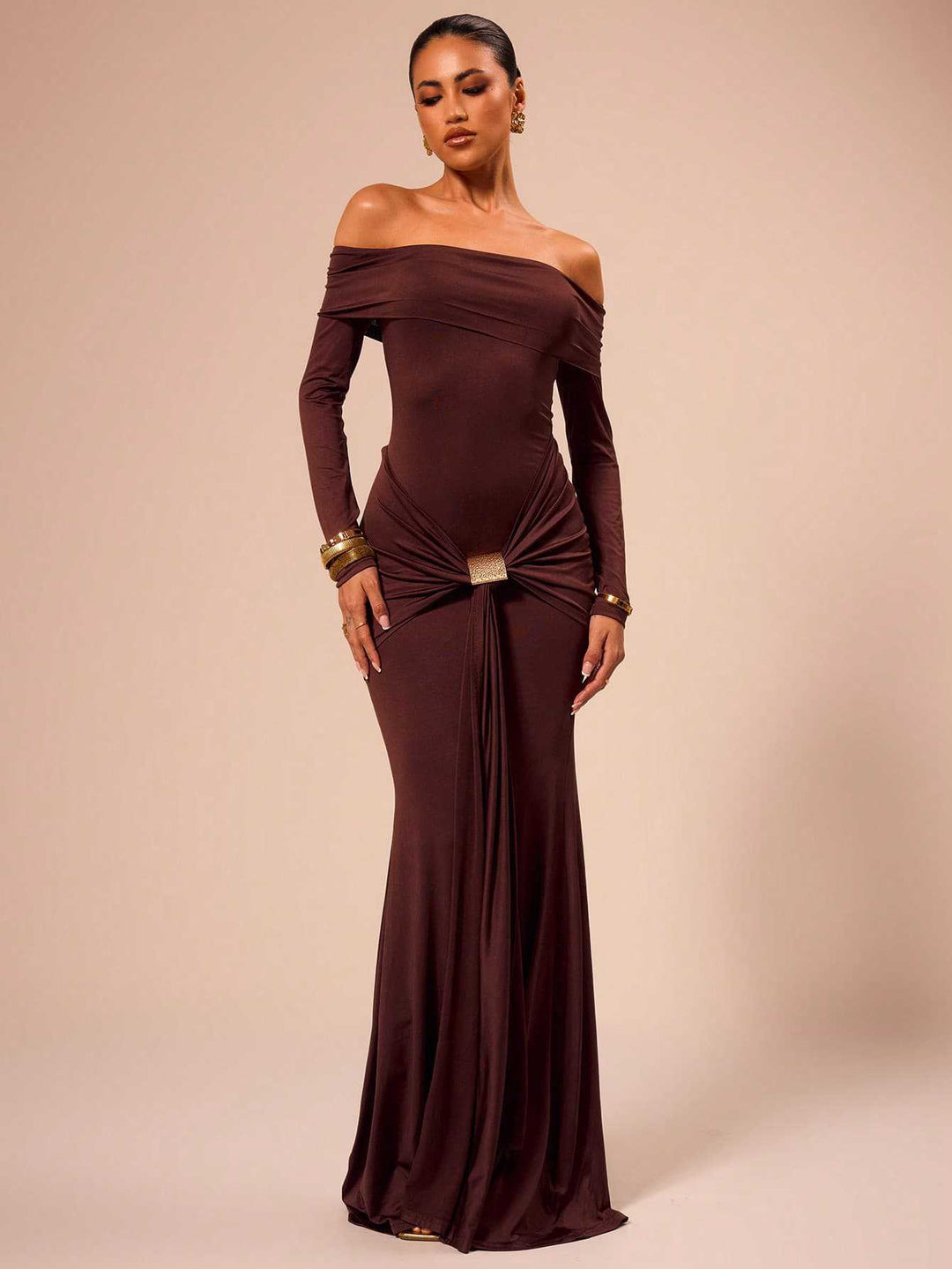Damen Abendkleid mit schulterfreier Silhouette und elegantem Raffung EB