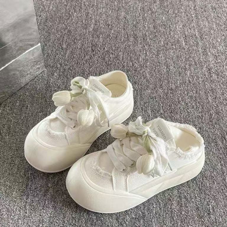 Damen Sneakers mit floralem Dekor und einzigartigem Schnürsystem EB