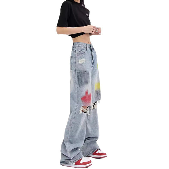 Damen Weite Destroyed Jeans mit bunter Akzentuierung und modischen Rissen EB