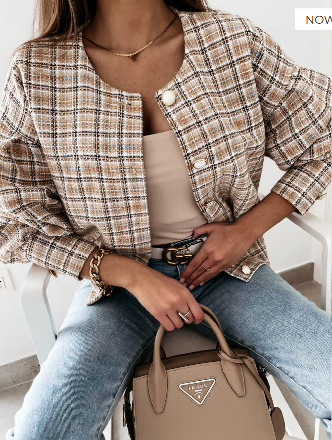 Damen Modischer Karostrickjacke mit einzigartigem Knopfverschluss EB
