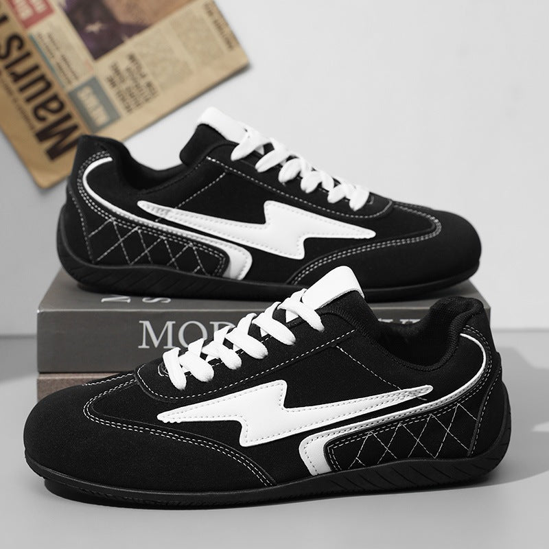 Damen leichte Retro-Skate-Sneaker mit gesteppter Seitenwand, gepolstertem Knöchelkragen und rutschfester Gummilaufsohle EB