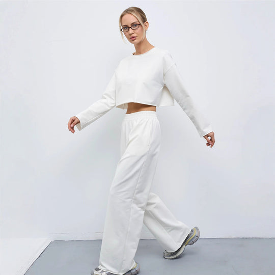Damen Kurzgeschnittenes Sweatshirt und High-Waist Relax-Jogginghose Set EB
