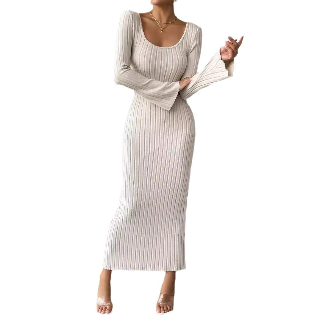 Damen geripptes Midaxi-Kleid mit U-Ausschnitt, figurbetonter Stretch-Silhouette und ausgestellten Ärmeln Eichborn Berlin