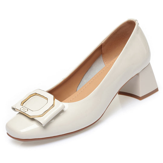 Damen Klassische Pumps mit phantasievollem Metallakzent und komfortablem Blockabsatz EB