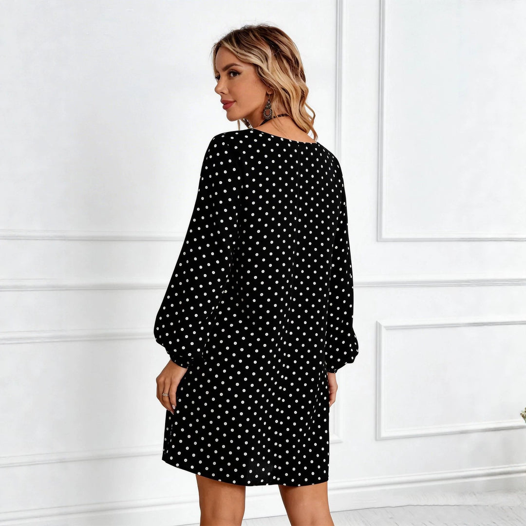 Damen Lockeres Tupfen‑Minikleid mit V‑Ausschnitt, Ballonärmeln und schwingender A‑Linie EB