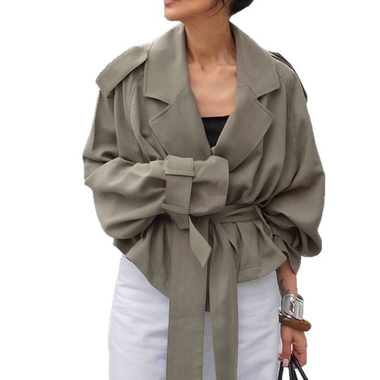 Damen nan gewickelte Cropped-Jacke mit oversized Raglanärmeln und breitem Bindegürtel EB
