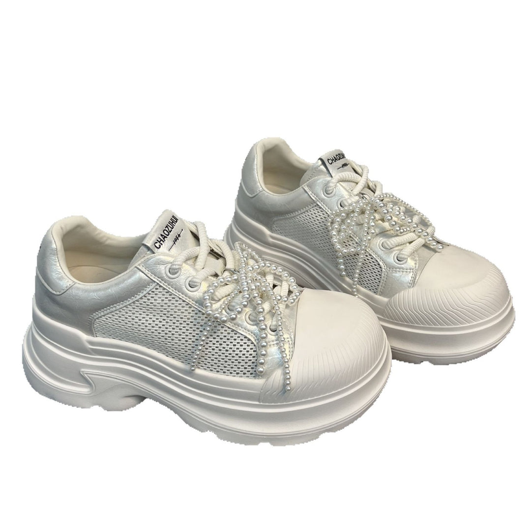 Damen Sportliche Sneakers mit trendigem Mesh-Design und perlenverziertem Schnürsystem EB