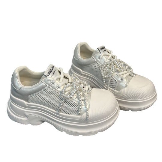 Damen Sportliche Sneakers mit trendigem Mesh-Design und perlenverziertem Schnürsystem EB