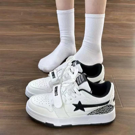Damen Sportliche Sneakers mit strapazierfähigem Obermaterial und rutschfester Sohle EB