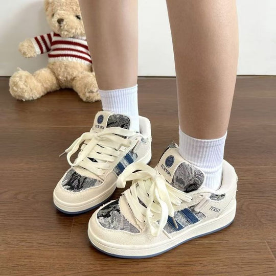 Damen Sneakers mit stylischem Print und gepolsterter Innensohle EB