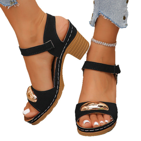 Damen elegante Keil-Pantoletten mit goldener Applikation EB