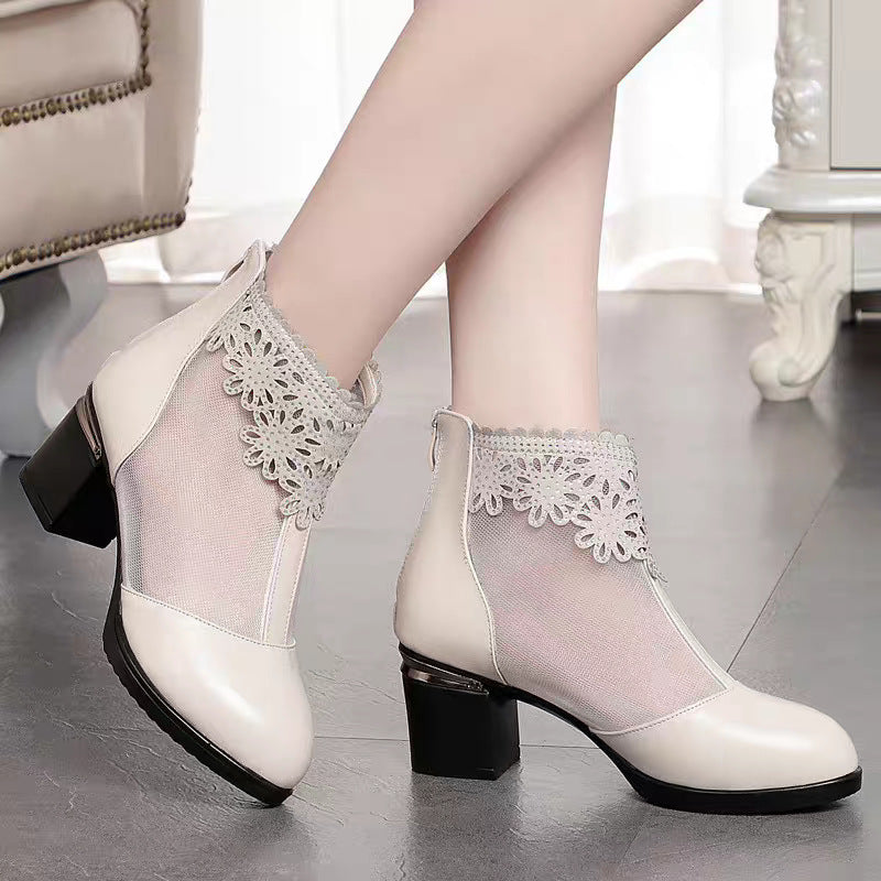 Damen Stiefeletten mit transparentem Mesh-Einsatz und funkelndem Schmuckdetail EB