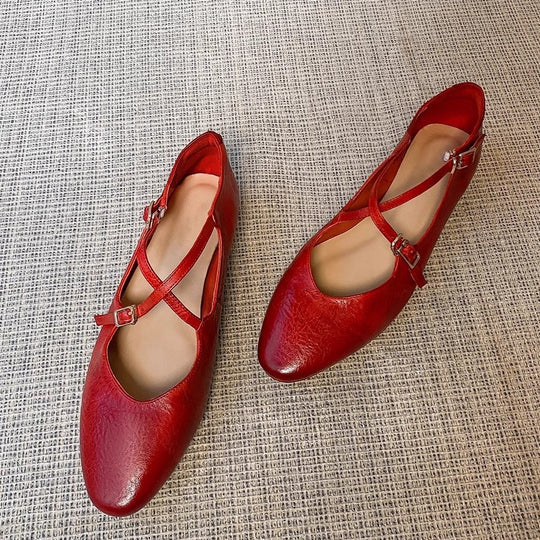 Damen Ballerinas mit kreuzförmigem Riemen und eleganter Spitze EB