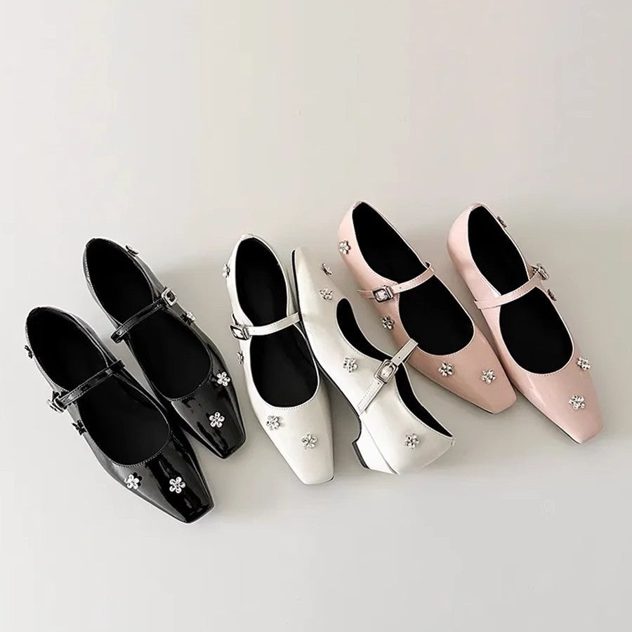 Damen Ballerina Schuhe mit dekorativen Blumenapplikationen und Riemen EB